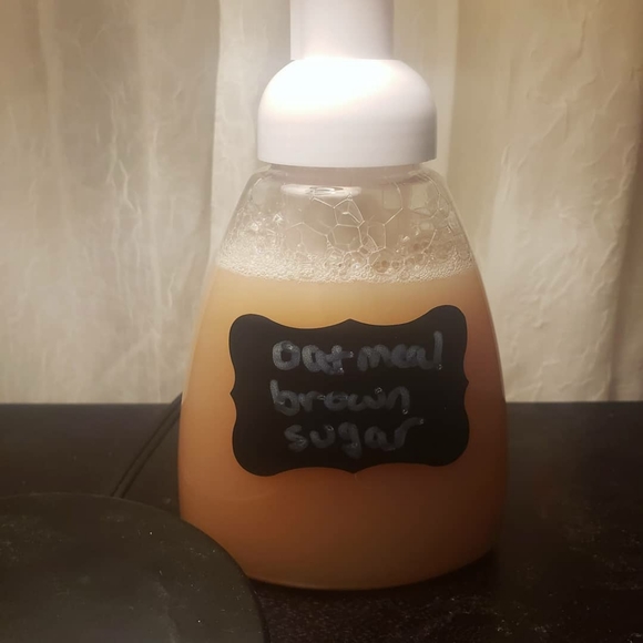 Custom foam hand and body soaps - Picture 3 of 4